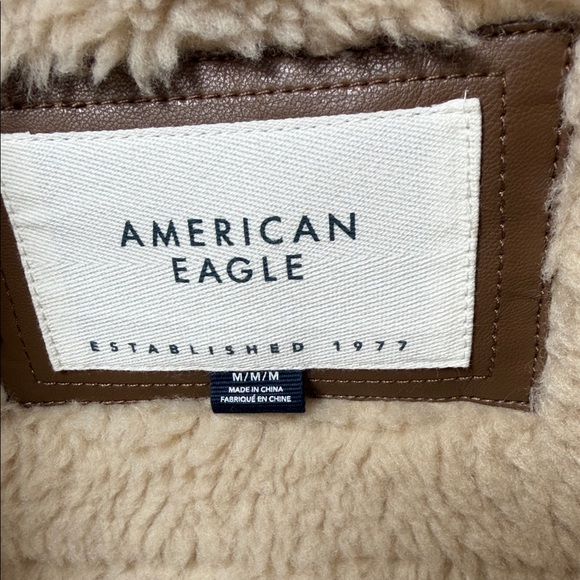 American Eagle Women’s Brown and Cream Sherpa Vest - Picture 4 of 12